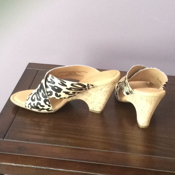 Shoes - Picture 3 of 3